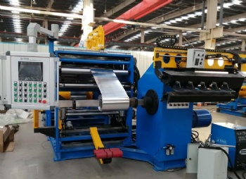 Transformer winding machine